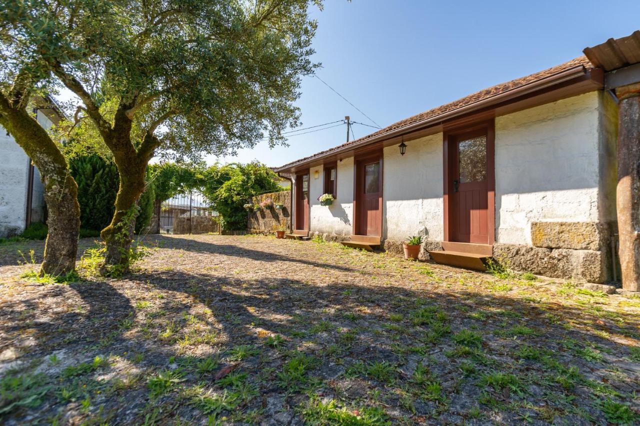 Hostal Casa Lavoura Em Requeixo Celorico De Basto Exterior foto