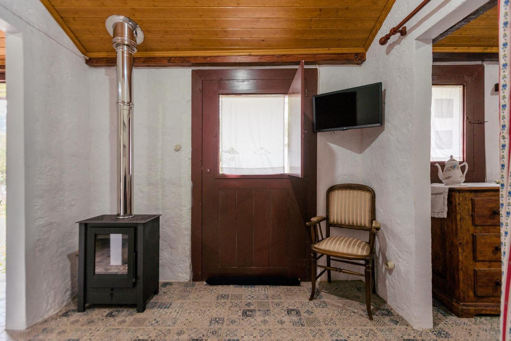 Hostal Casa Lavoura Em Requeixo Celorico De Basto Exterior foto