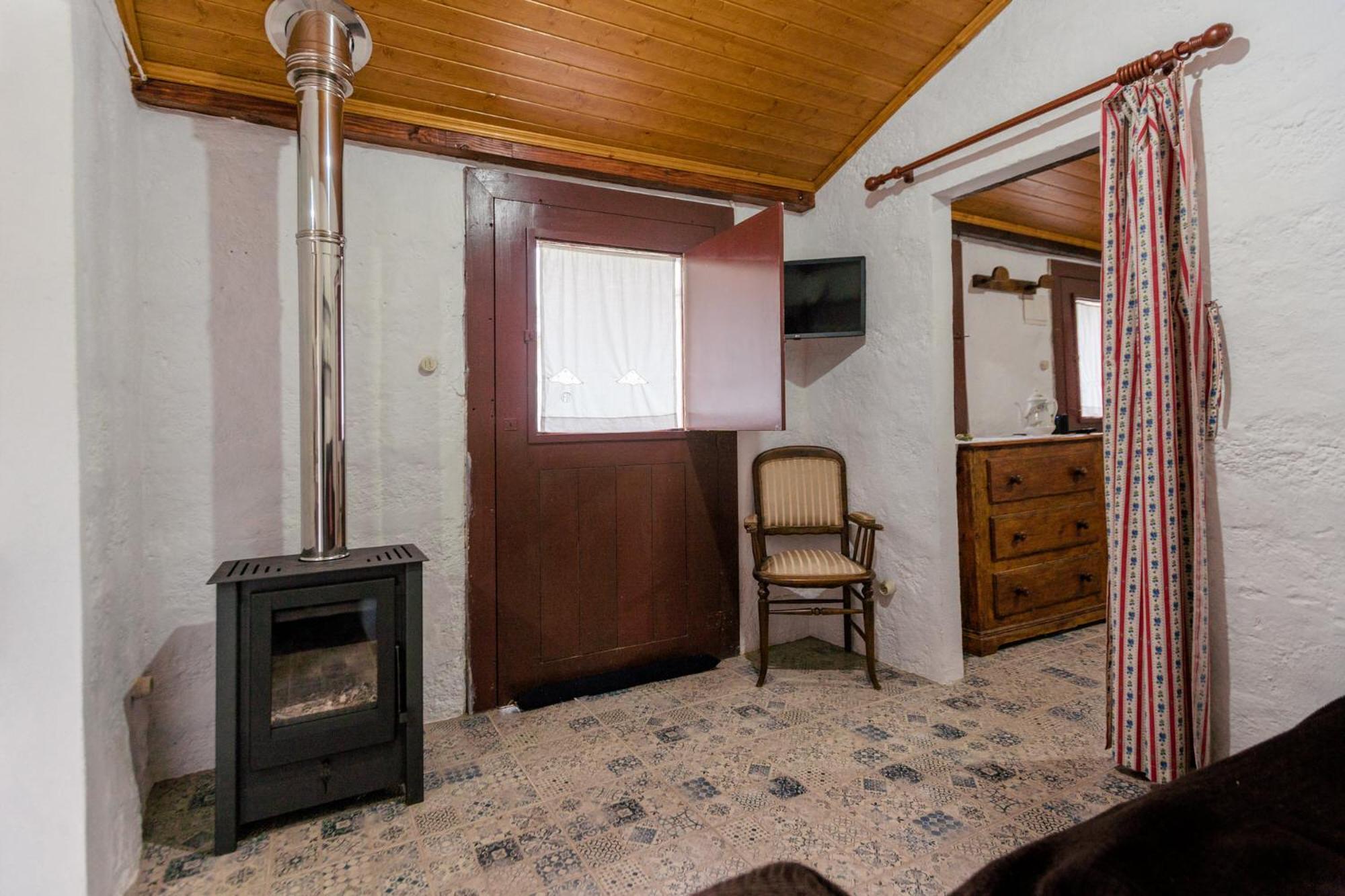 Hostal Casa Lavoura Em Requeixo Celorico De Basto Exterior foto